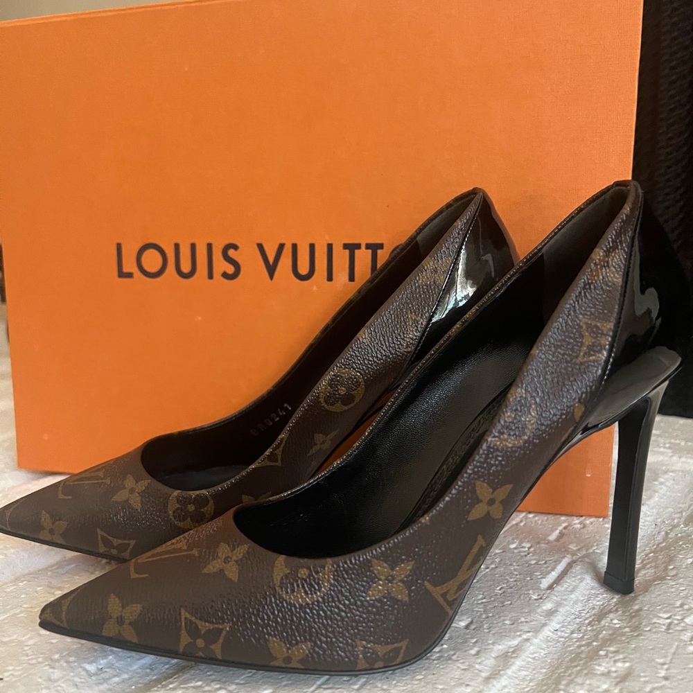Louis Vuitton Brown and Black Heels